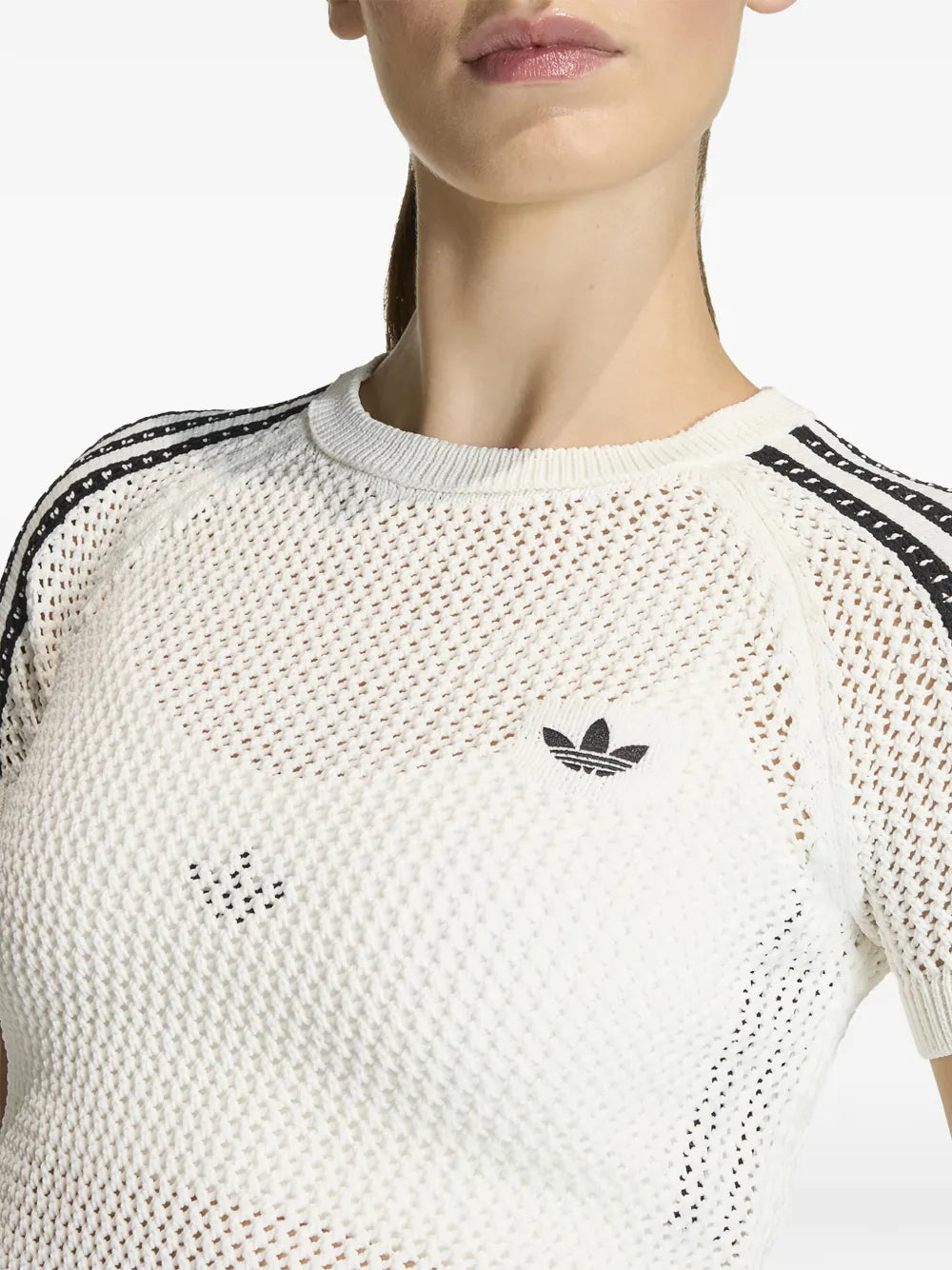 COMPLETO A MAGLIA DI UNCINETTO CORTO